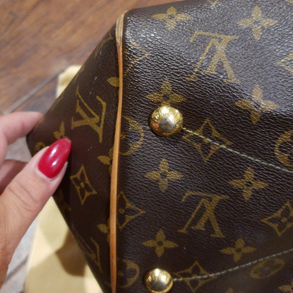 Louis Vuitton Tivoli GM 💯authentic - Picture 3 of 8